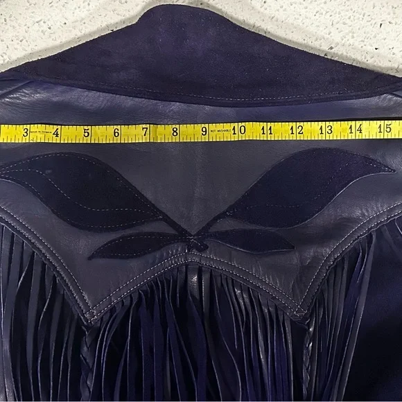 Vintage Suede Leather Western BOHO Fringe Jacket. - Picture 7 of 16